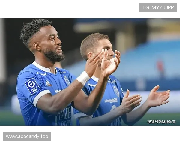 扎鲁里科亚利普破门朗斯2-1战胜里昂收获三连胜